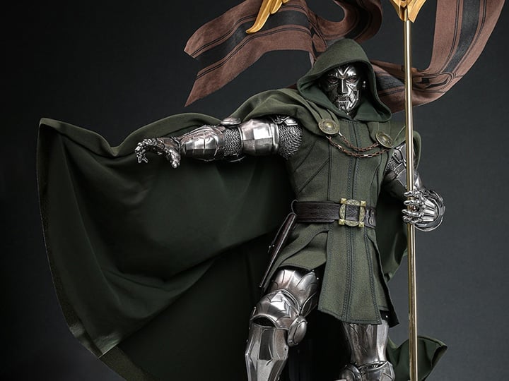 Marvel Comics CMS022 Doctor Doom 1/6 Scale Collectible Figure