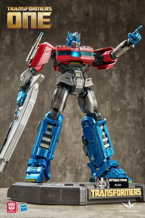 Transformers: One Optimus Prime (Final Form) Limited Edition Figure Gallery Image 5