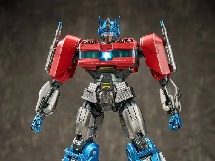 Transformers: One Optimus Prime (Final Form) Limited Edition Figure Gallery Image 1