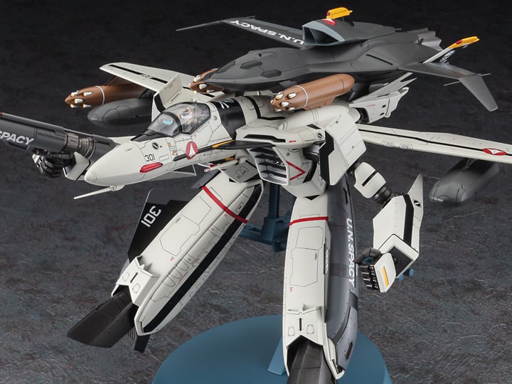 Macross Zero VF-0S Gerwalk with Ghost Booster 1/72 Scale Model Kit Gallery Image 1