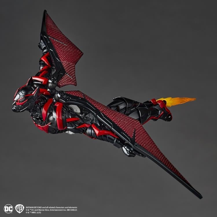 Batman Beyond Amazing Yamaguchi Revoltech NR066 Batman Action Figure Gallery Image 8