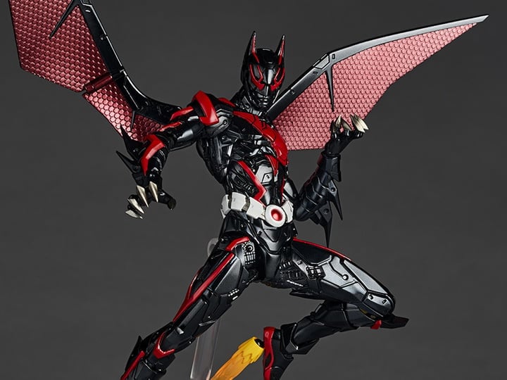 Batman Beyond Amazing Yamaguchi Revoltech NR066 Batman Action Figure Gallery Image 1