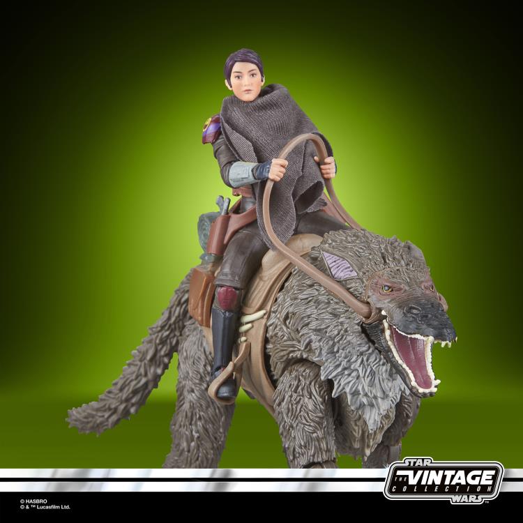 Star Wars: The Vintage Collection Sabine Wren and Howler (Peridea) Action Figure Set Gallery Image 5