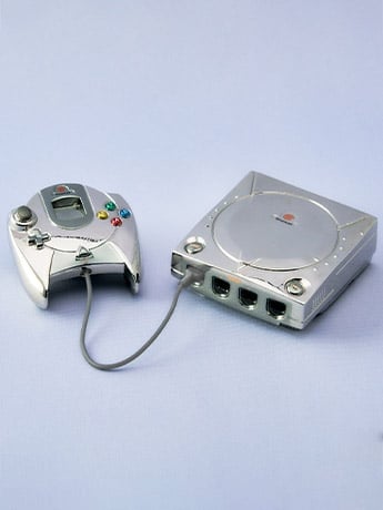 SEGA Hardware Series Bright Arts Gallery Dreamcast Figure Gallery Image 2