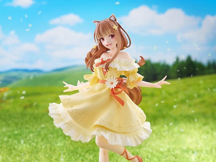 Spice and Wolf Tenitol Holo Figure Gallery Image 1