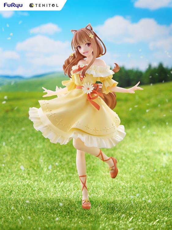 Spice and Wolf Tenitol Holo Figure Gallery Image 9