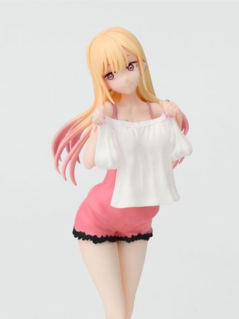 My Dress-Up Darling Luminasta Marin Kitagawa (Trying On) Figure Gallery Image 2