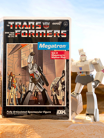 Transformers Deluxe Megatron (VHS) Action Figure Gallery Image 2
