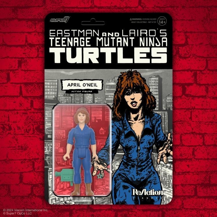 Teenage Mutant Ninja Turtles ReAction April O'Neil (Comic Color) Action Figure Gallery Image 4