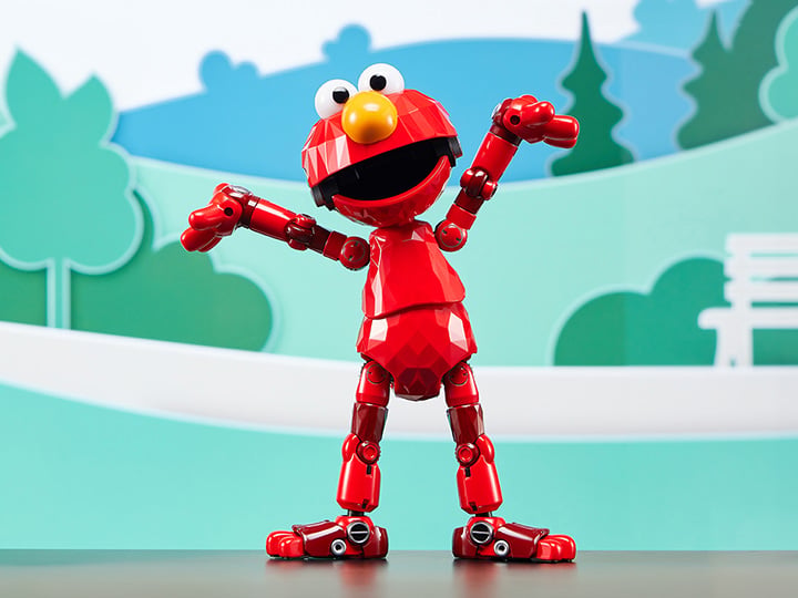 Sesame Street Carbotix Elmo Action Figure Gallery Image 1