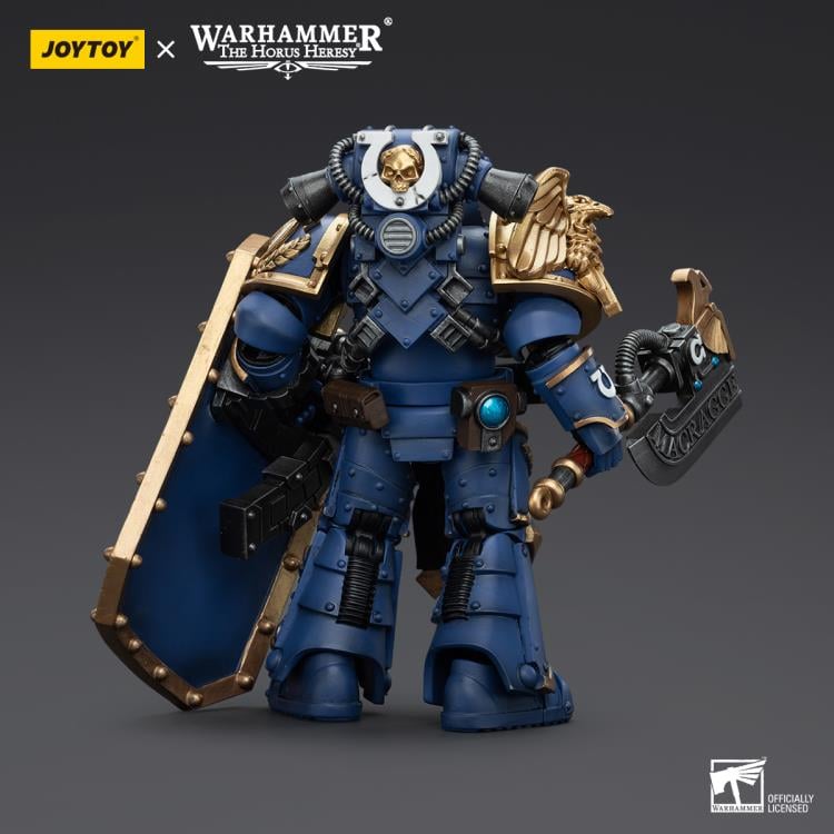 Warhammer: The Horus Heresy Ultramarines Invictarus Suzerain Squad Suzerain 1 1/18 Scale Action Figure Gallery Image 4