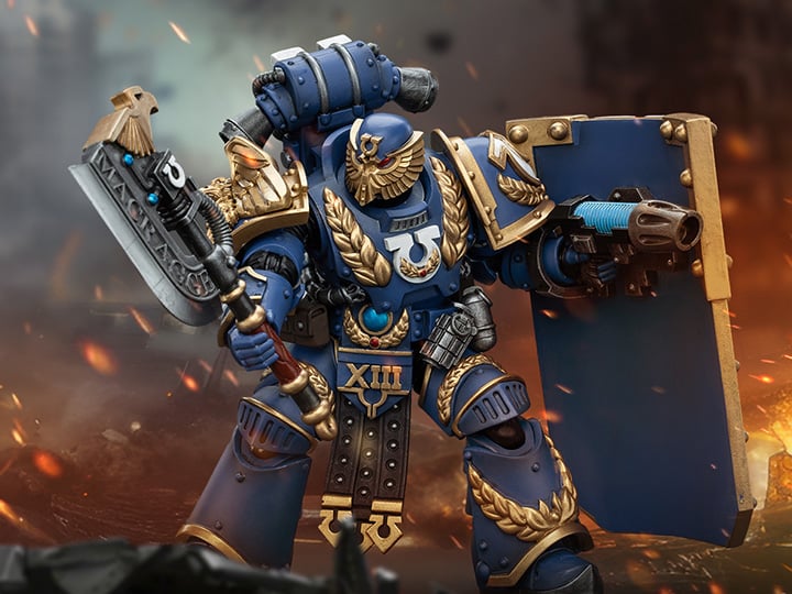 Warhammer: The Horus Heresy Ultramarines Invictarus Suzerain Squad Suzerain 2 1/18 Scale Action Figure Gallery Image 1