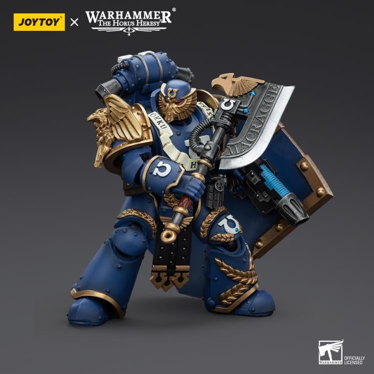 Warhammer: The Horus Heresy Ultramarines Invictarus Suzerain Squad Suzerain 3 1/18 Scale Action Figure Gallery Image 6