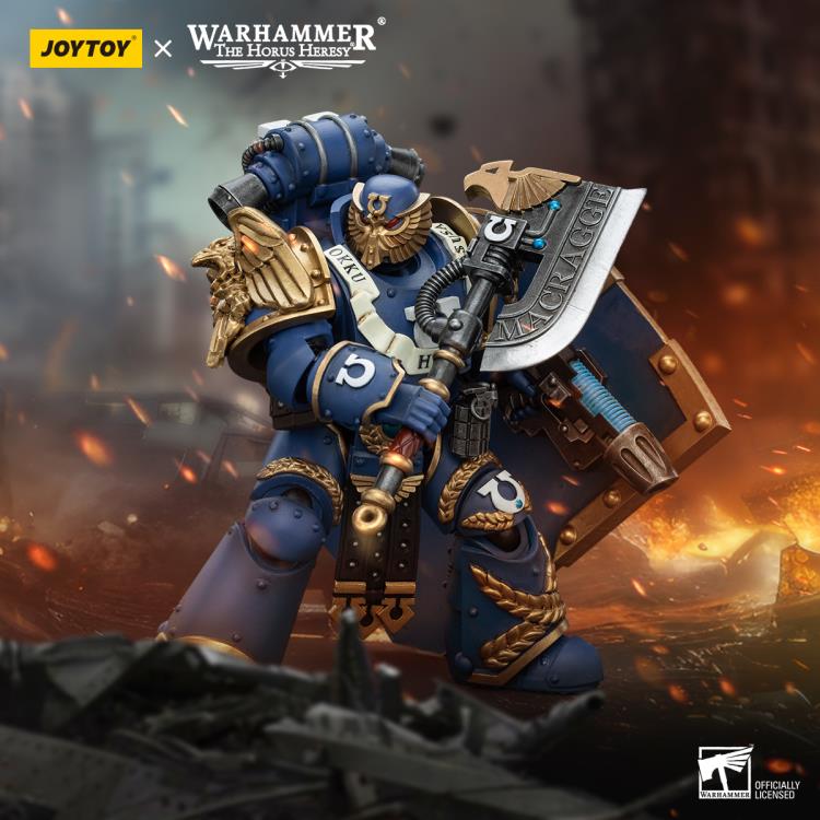 Warhammer: The Horus Heresy Ultramarines Invictarus Suzerain Squad Suzerain 3 1/18 Scale Action Figure Gallery Image 8