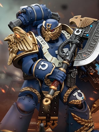Warhammer: The Horus Heresy Ultramarines Invictarus Suzerain Squad Suzerain 3 1/18 Scale Action Figure Gallery Image 2