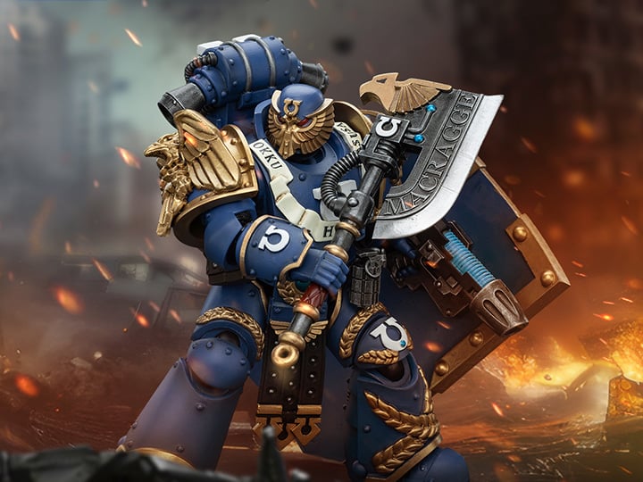 Warhammer: The Horus Heresy Ultramarines Invictarus Suzerain Squad Suzerain 3 1/18 Scale Action Figure Gallery Image 1