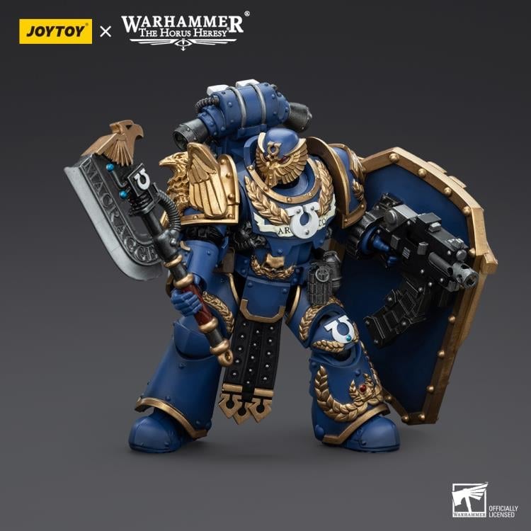 Warhammer: The Horus Heresy Ultramarines Invictarus Suzerain Squad Suzerain 4 1/18 Scale Action Figure Gallery Image 6