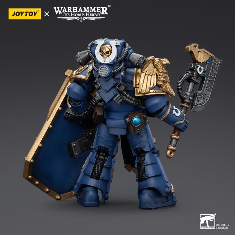 Warhammer: The Horus Heresy Ultramarines Invictarus Suzerain Squad Suzerain 4 1/18 Scale Action Figure Gallery Image 4