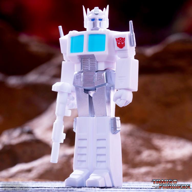 Transformers ReAction Optimus Prime (Ultra Magnus) Action Figure Gallery Image 3
