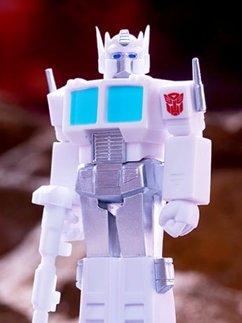 Transformers ReAction Optimus Prime (Ultra Magnus) Action Figure Gallery Image 2