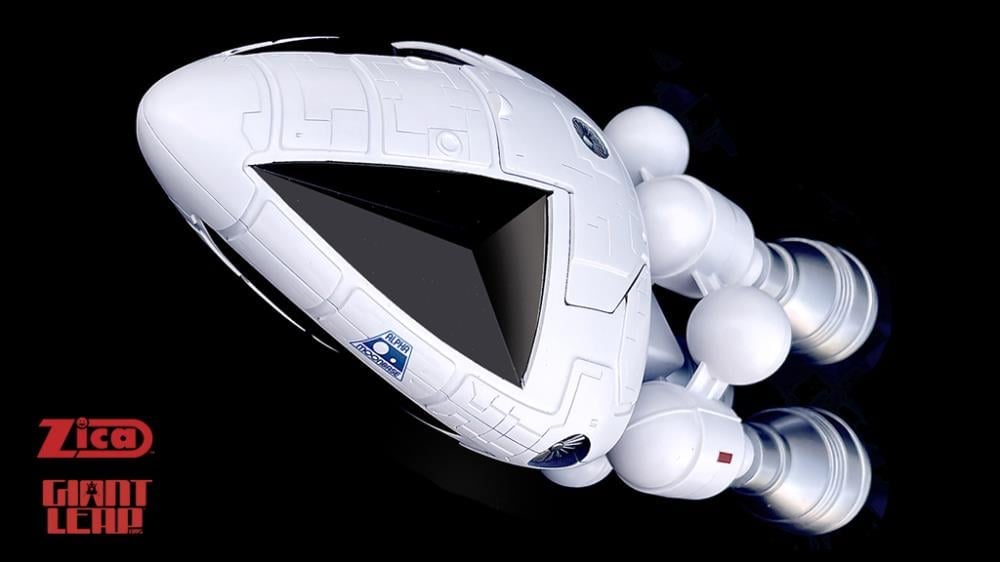 Space: 1999 Eagle (Retro Edition) Playset