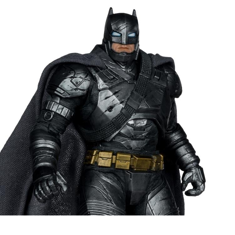 Batman v Superman: Dawn of Justice DC Multiverse Batman (Armored Suit) Action Figure Gallery Image 9