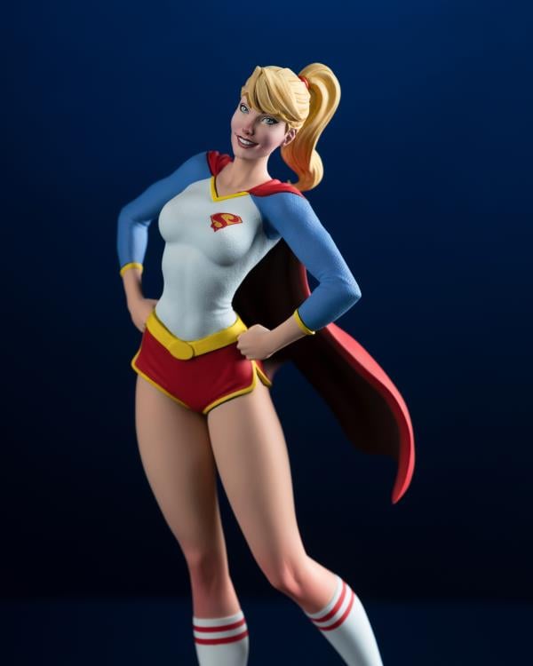 DC Covers Girls Supergirl 1/8 Scale Limited Edition Statue (J. Scott Campbell) Gallery Image 4