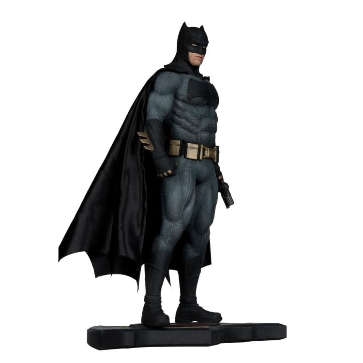 Batman v Superman: Dawn of Justice Batman 1/6 Scale Limited Edition Statue Gallery Image 7