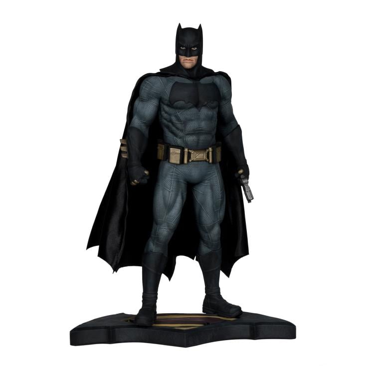 Batman v Superman: Dawn of Justice Batman 1/6 Scale Limited Edition Statue Gallery Image 6