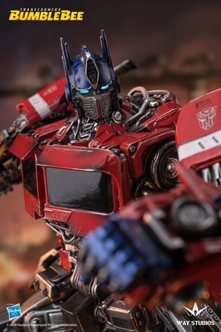 Transformers: Bumblebee Optimus Prime & Bumblebee Limited Edition Mini Statue Set Gallery Image 11