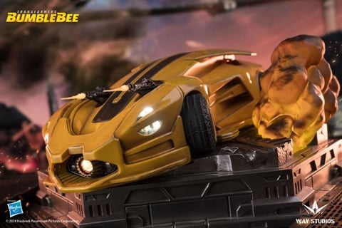 Transformers: Bumblebee Optimus Prime & Bumblebee Limited Edition Mini Statue Set Gallery Image 7
