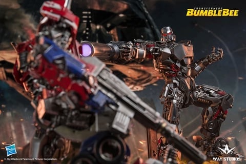 Transformers: Bumblebee Optimus Prime Mini Statue Gallery Image 10