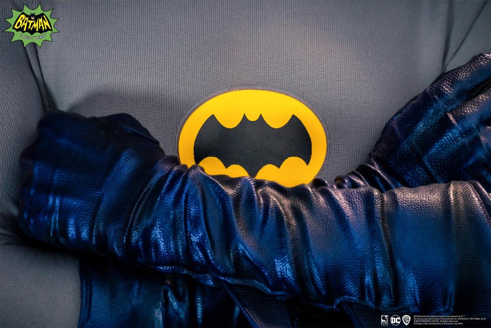 Batman Classic TV Series Batman & Robin 1/4 Scale Limited Edition Diorama Gallery Image 9