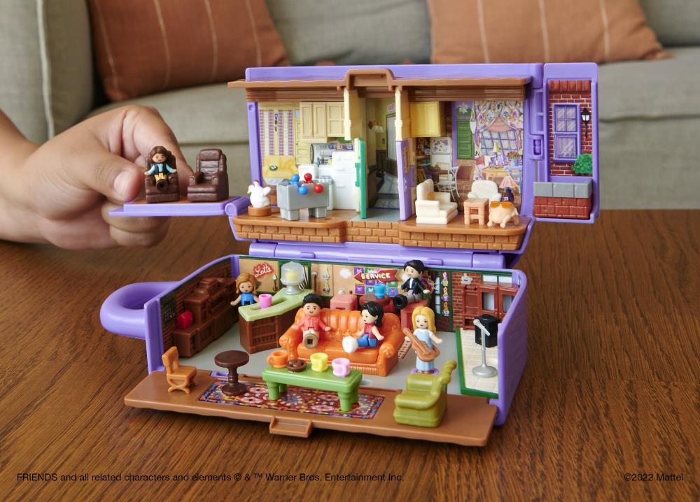 Polly Pocket x Friends Compact Playset Gallery Image 14