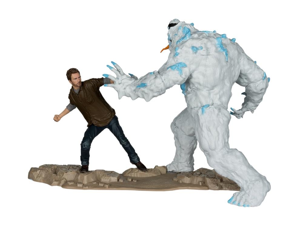 Red One Movie Maniacs Jack O'Malley vs Snowman 6" Limited Edition Figure Two-Pack Gallery Image 4