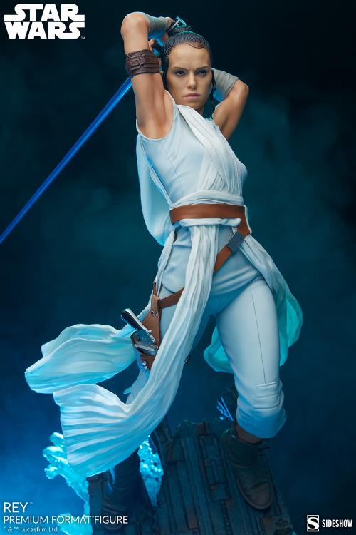 Star Wars Premium Format Rey Limited Edition Exclusive Statue Gallery Image 4