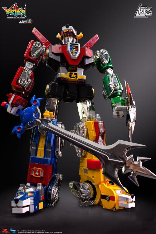 Voltron: Defender of the Universe 40th Anniversary Voltron Collector's Set Gallery Image 5