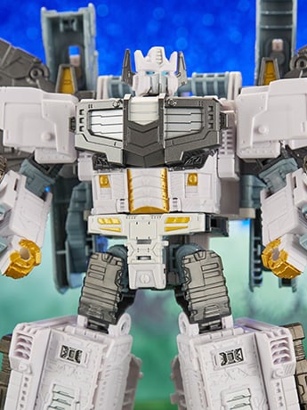 Transformers: Legacy Evolution Leader Class Nova Prime Action Figure Gallery Image 2