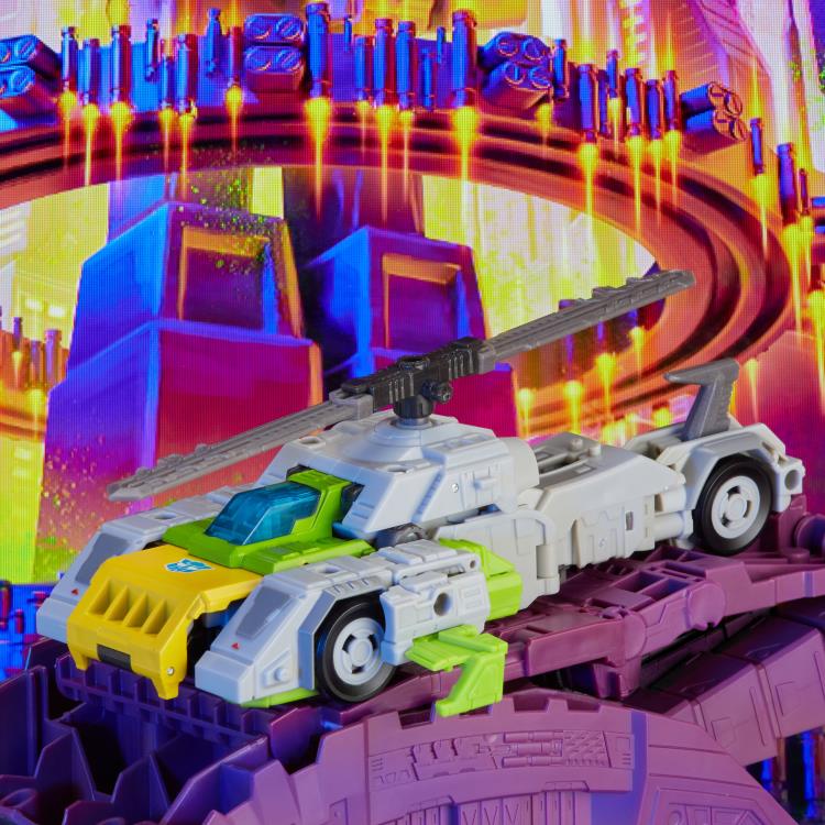 Transformers: Legacy Wreck 'N Rule Collection Voyager Class Autobot Springer Exclusive Gallery Image 5