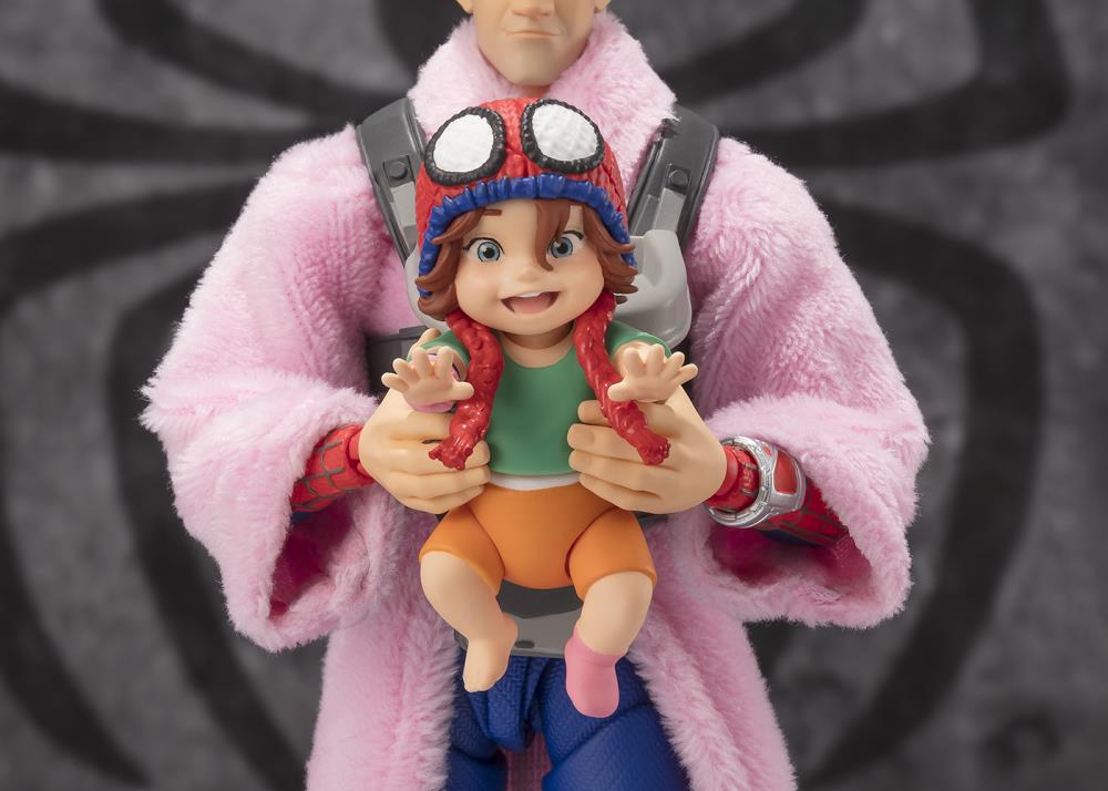 Spider-Man: Across the Spider-Verse S.H.Figuarts Peter B. Parker & Mayday Parker Action Figure Gallery Image 6