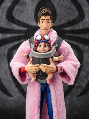 Spider-Man: Across the Spider-Verse S.H.Figuarts Peter B. Parker & Mayday Parker Action Figure Gallery Image 2
