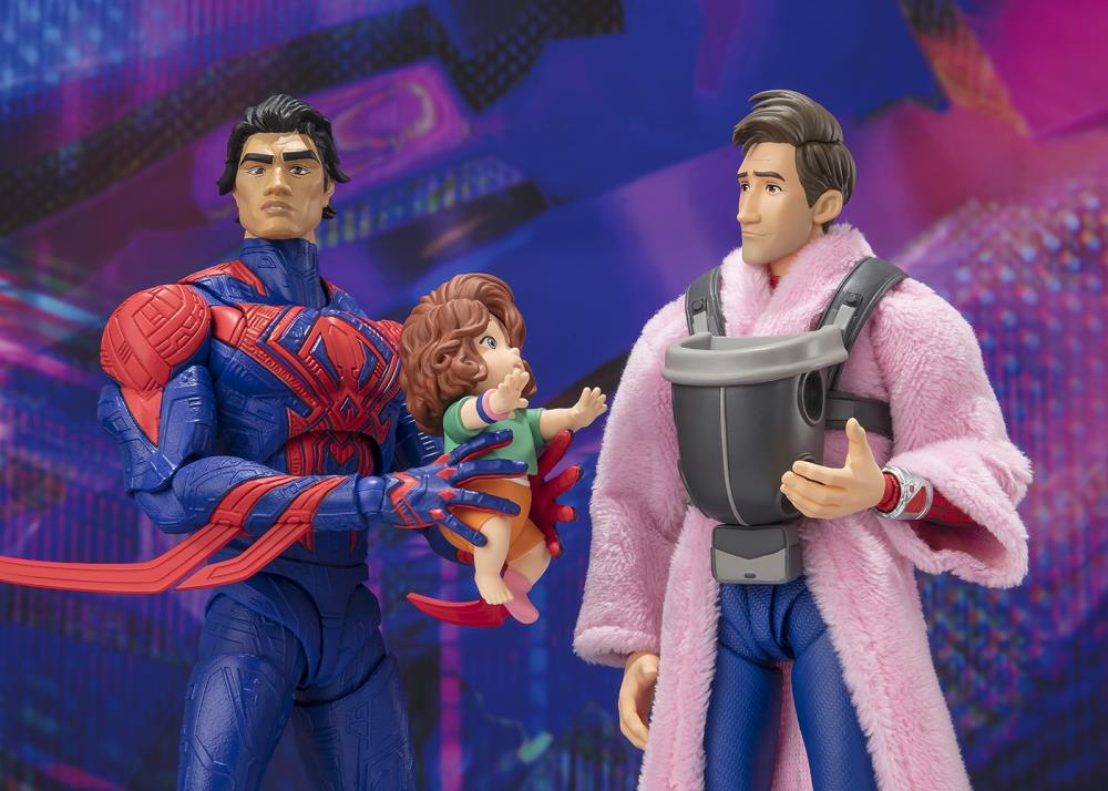 フィギュアーツ　ピーター・B・パーカー & メイデイ・パーカー　スパイダーマン Amazon.com: TAMASHII NATIONS - Spider-Man: Across The Spider-Verse