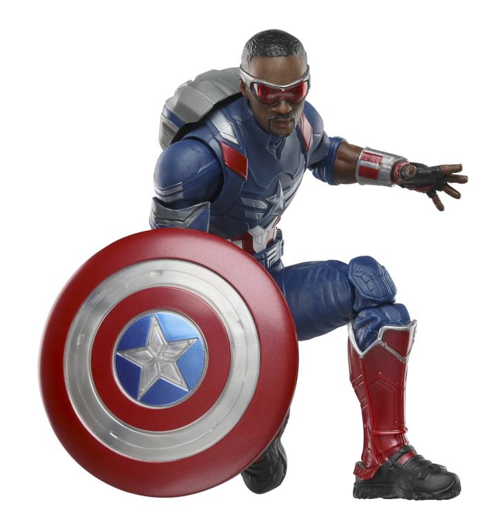 Captain America: Brave New World Marvel Legends Captain America Deluxe Action Figure Gallery Image 8