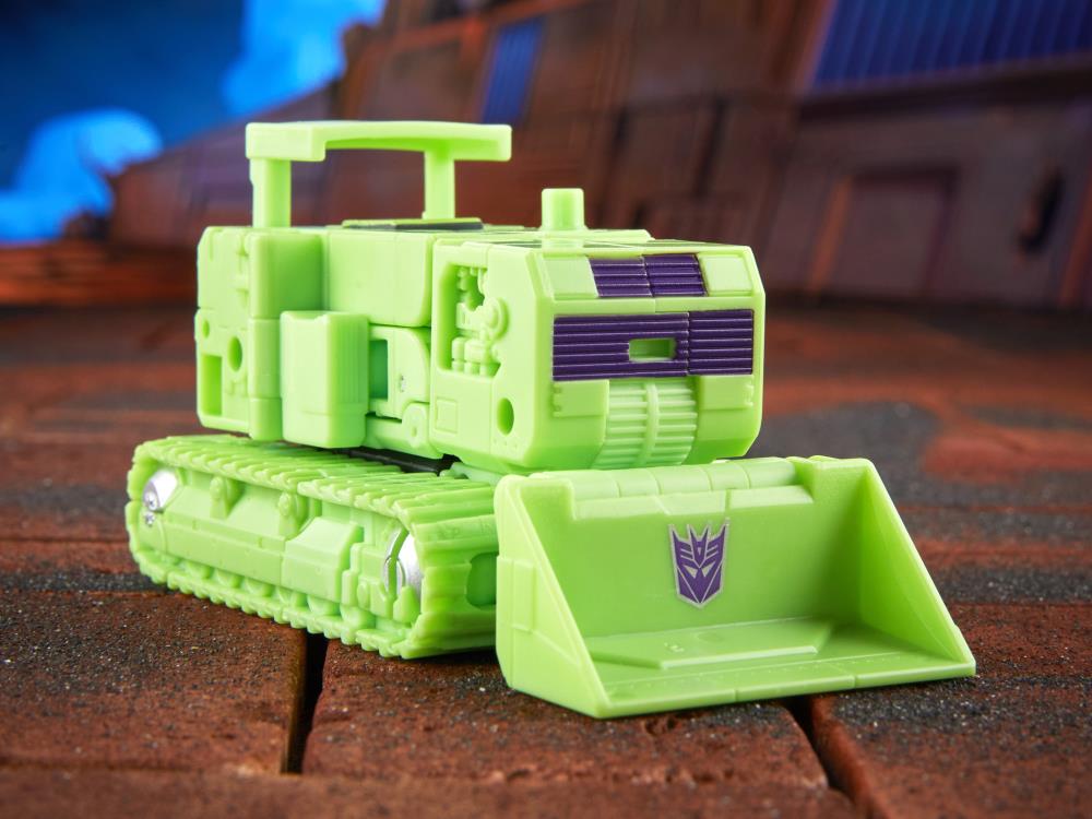 The Transformers: The Movie Studio Series 86 Deluxe Class Constructicon Bonecrusher Gallery Image 7