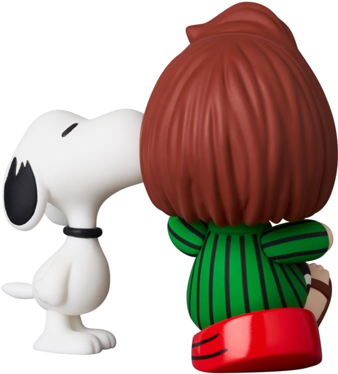 Peanuts Ultra Detail Figure No.827 Peppermint Patty & Snoopy Gallery Image 4