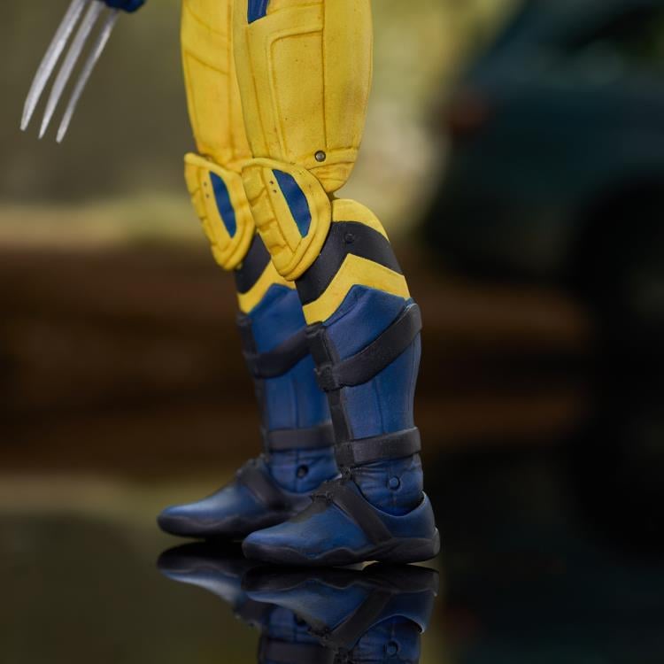 Deadpool & Wolverine Marvel Select Wolverine Action Figure Gallery Image 14
