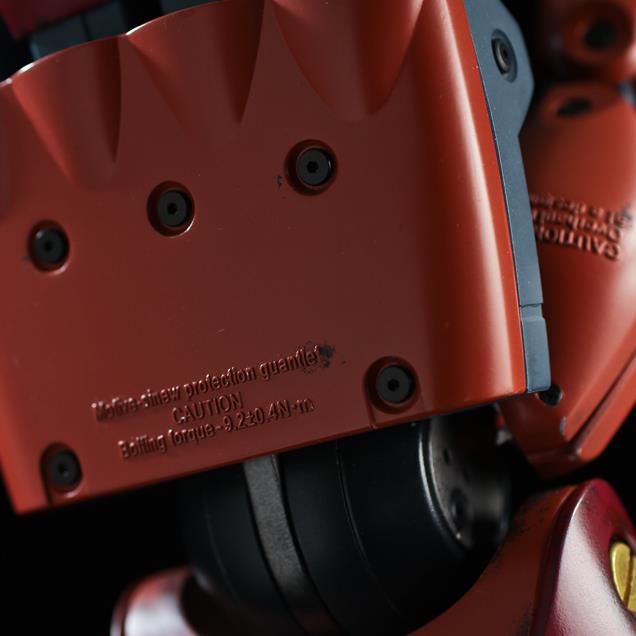 Metal Gear Solid V The Phantom Pain 1/1 Scale Bionic Arm Gallery Image 12