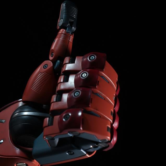 Metal Gear Solid V The Phantom Pain 1/1 Scale Bionic Arm