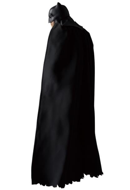 Batman v Superman MAFEX No.017 Batman Action Figure Gallery Image 4