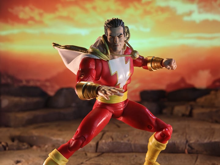 Dawn of DC DC Page Punchers Shazam 7" Action Figure with Comic Gallery Image 1